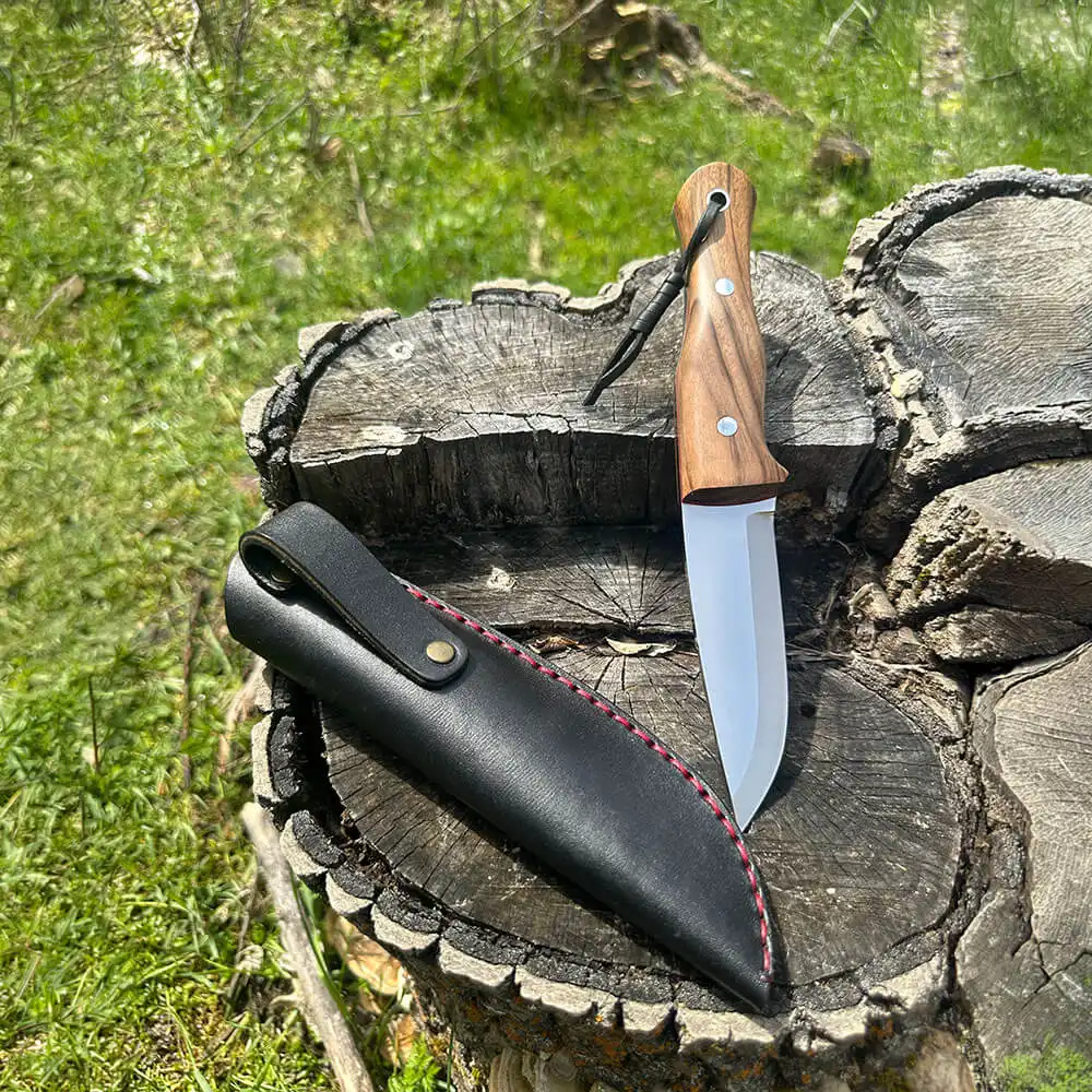 Böhler N690 Çelik Bıçak 22.5 cm Ceviz Saplı 