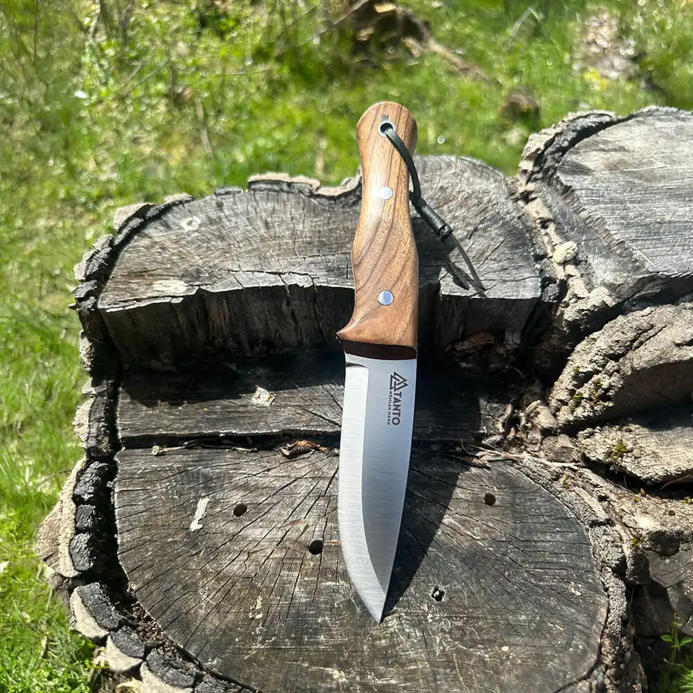 Böhler N690 Çelik Bıçak 22.5 cm Ceviz Saplı 