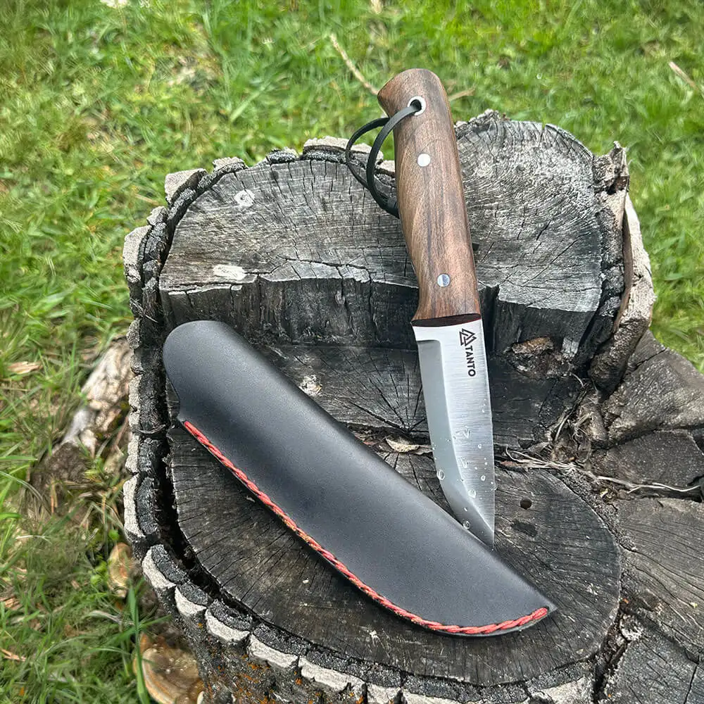 4116 Bushcraft Bıçağı 22.5 cm Ceviz Saplı 