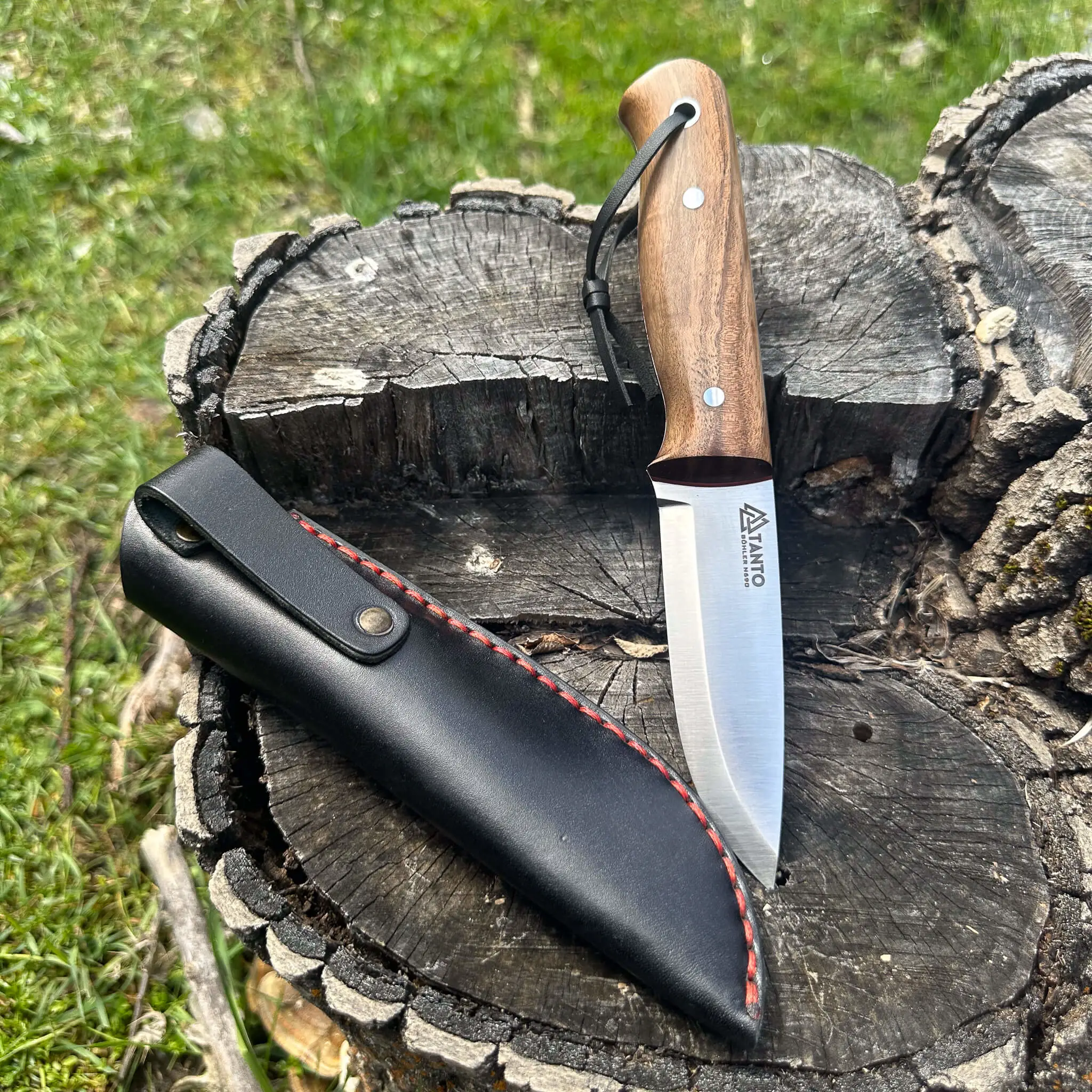 Böhler N690 Çelik Bıçak 22.5 cm Ceviz Sap 