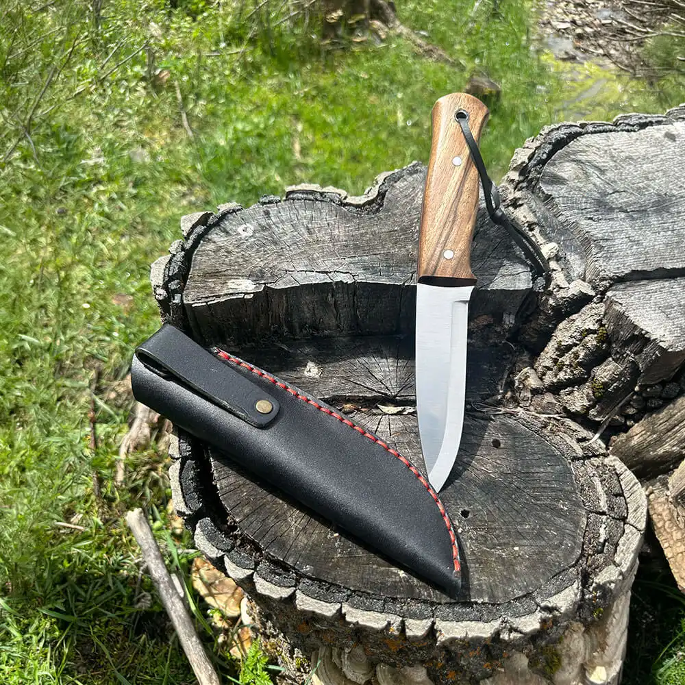 4116 Çelik Bushcraft Bıçağı 23.5 cm Ceviz Saplı