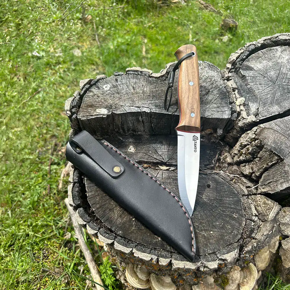 4116 Bushcraft Bıçağı 22 cm Ceviz Saplı 