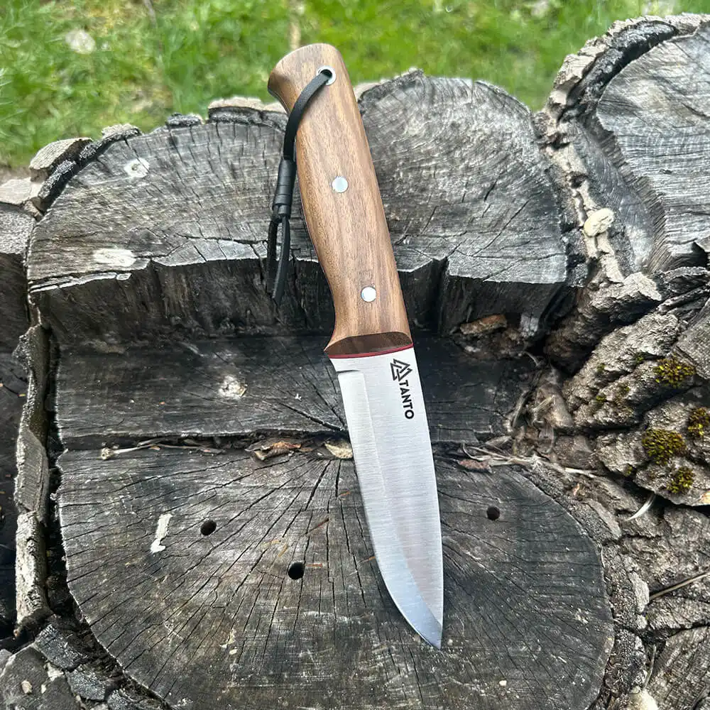 4116 Bushcraft Bıçağı 22 cm Ceviz Saplı 